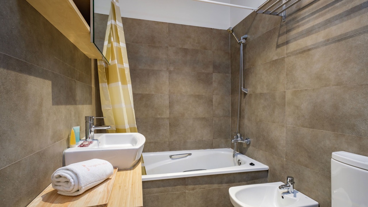 Photo of Bathroom in Cascais