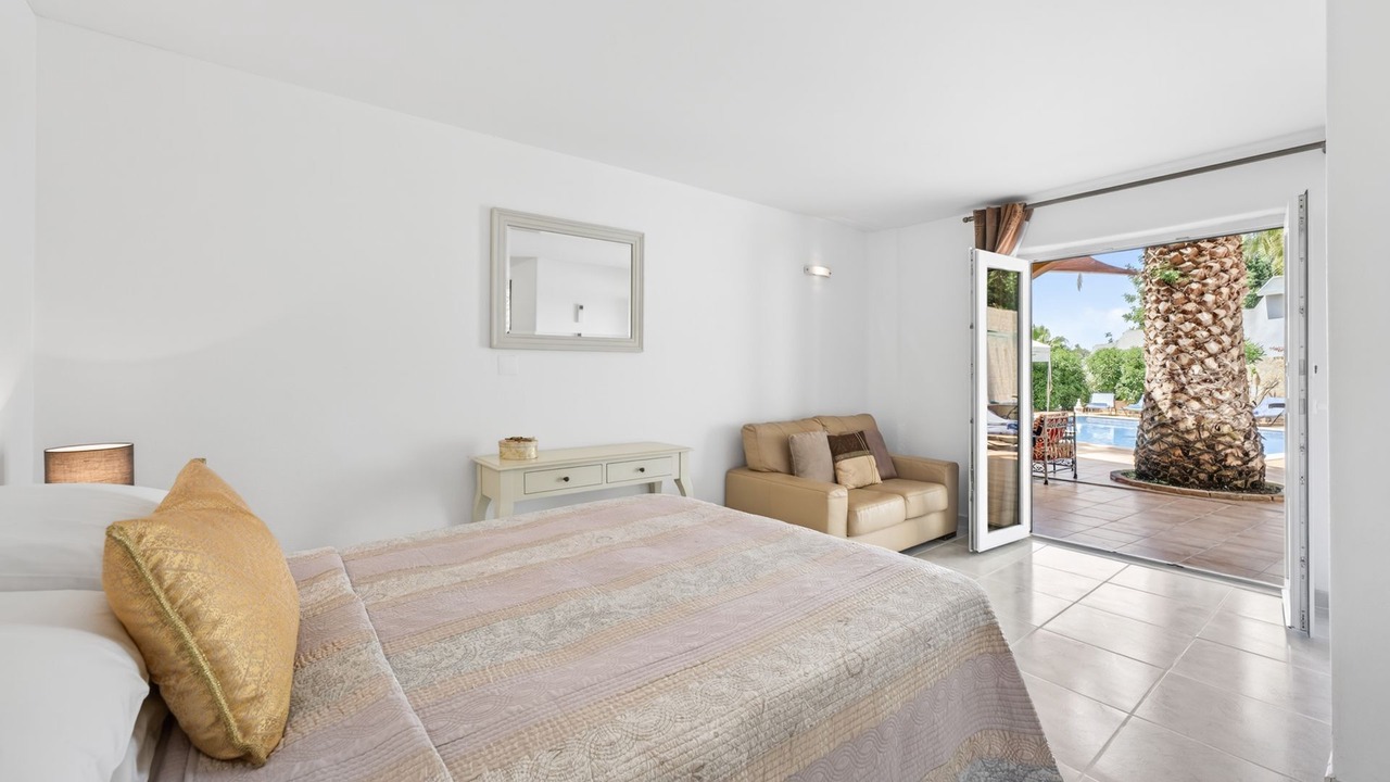 Photo of Bedroom in Monte Raposo