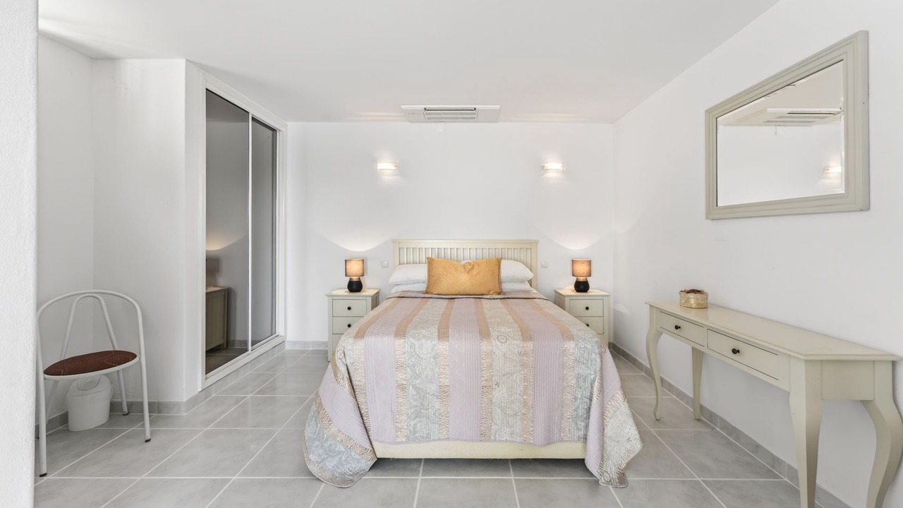 Photo of Bedroom in Monte Raposo