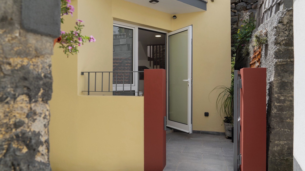 Photo of Outdoor in Canhas