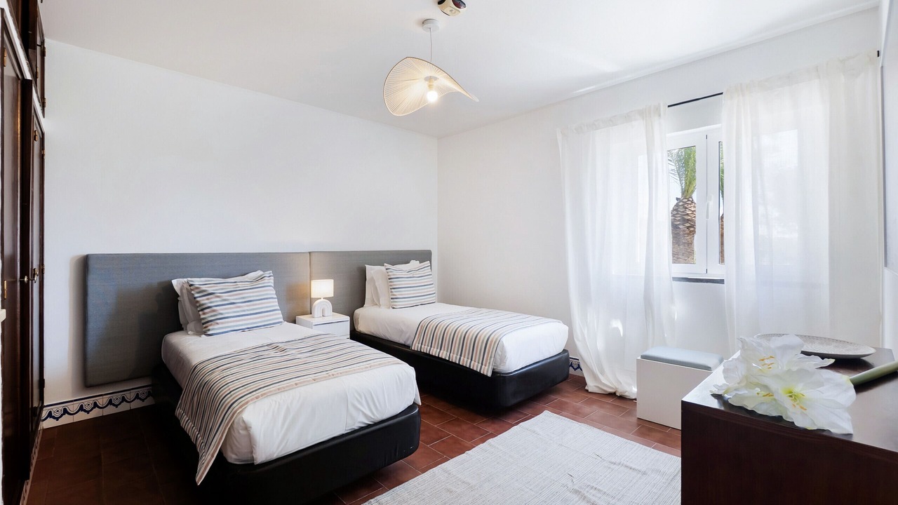 Photo of Bedroom in Alporchinhos