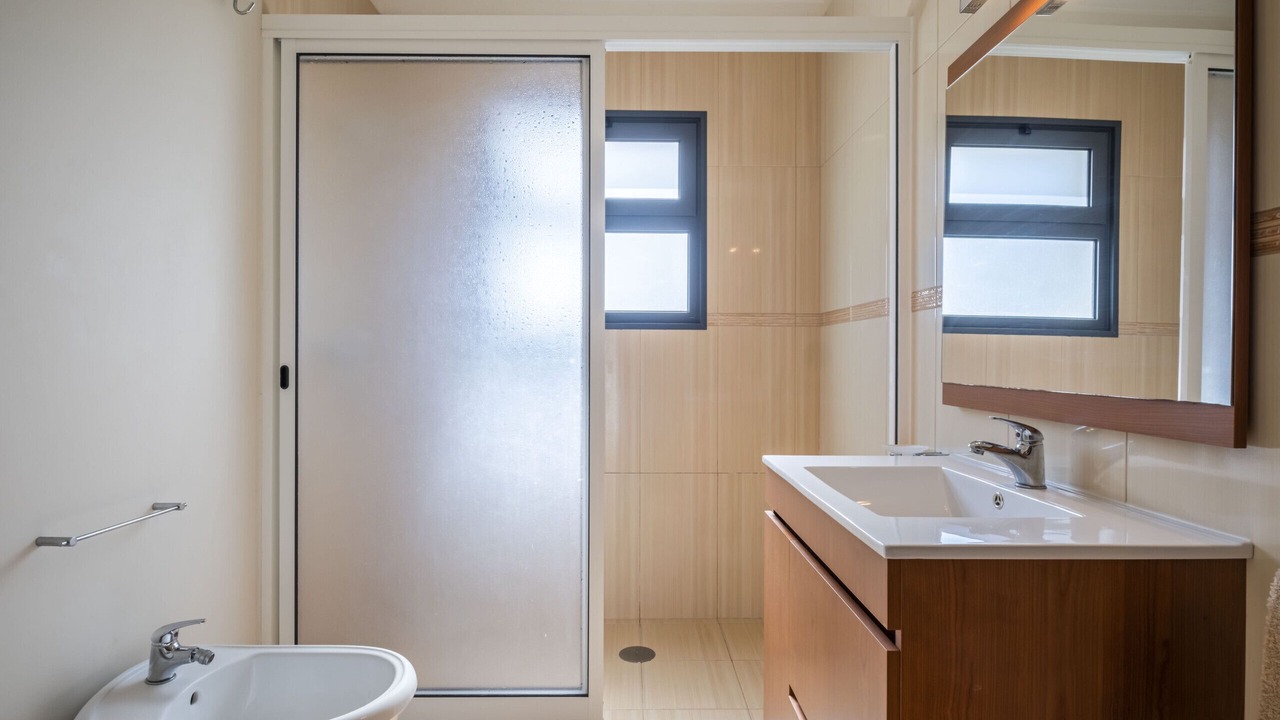 Photo of Bathroom in Calheta