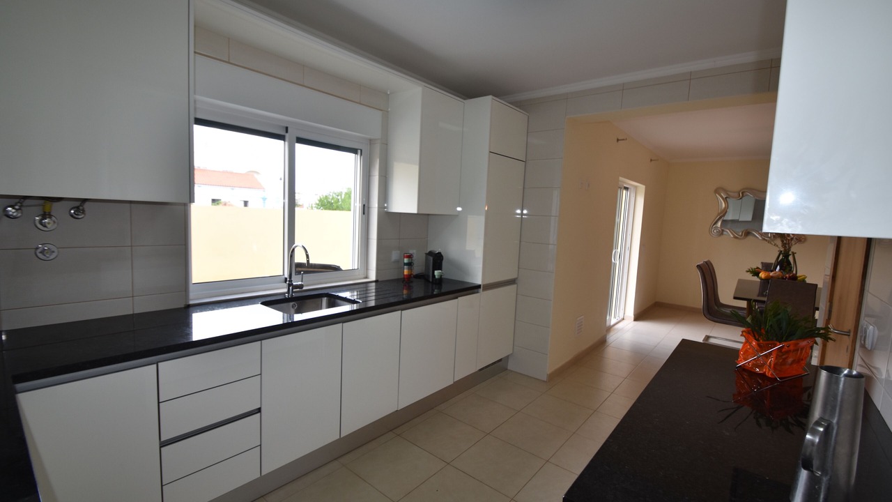 Photo of Kitchen in Monte Raposo
