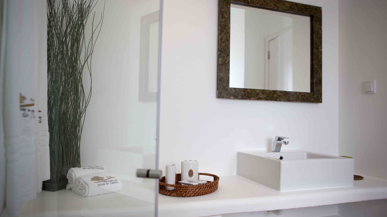 Photo of Bathroom in Santiago do Cacem