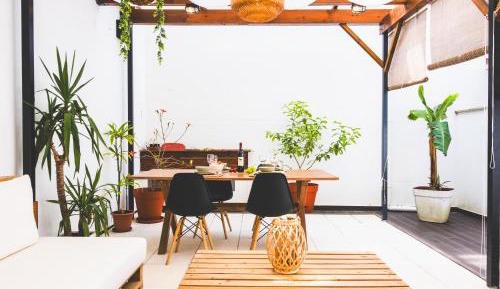 One-Bedroom Apartment with Terrace