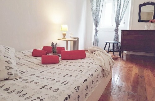 Misericordia Apartment | A Portuguesa III, at Bica's Funicular Street