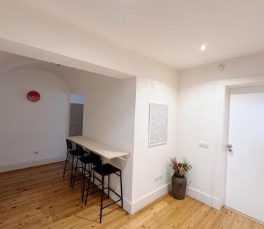 Santa Engracia House | Quarto estação Santa Apolónia