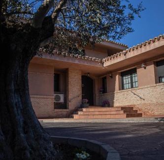 Province of Toledo Villa | Montesión 71 - Casa con piscina & jardín, al lado de Puy du Fou