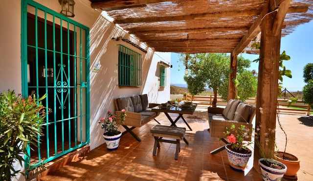 Villa in Malaga, Private Pool and sea View in Cartama