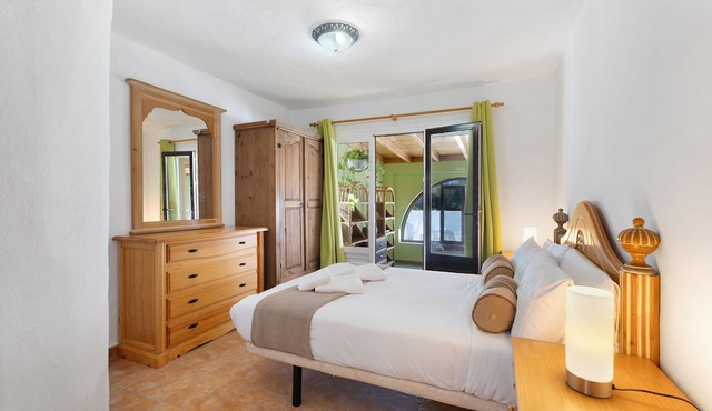 'Villa Duke' with Mountain View, Private Pool and Wi-Fi in Granadilla