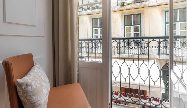LV Premier Baixa CR2- lift, AC, center, balcony in Lisboa ciudad