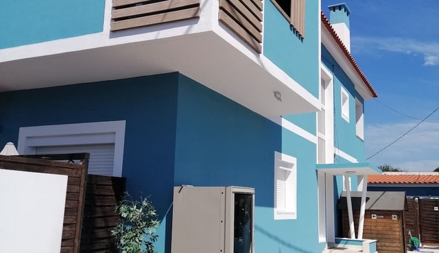 Lisbon Beach Apartments 2. Beach 500 Mts, terrace, barbecue, pets welcome. in Costa da Caparica