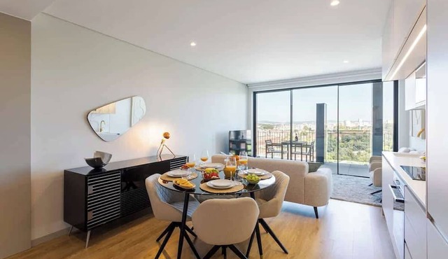 Premium Flat w/Balcony & Shared Pool by HostWise in Vila Nova de Gaia