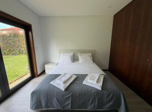 Stunning Villa with Pool and Garden in Ponte de Lima