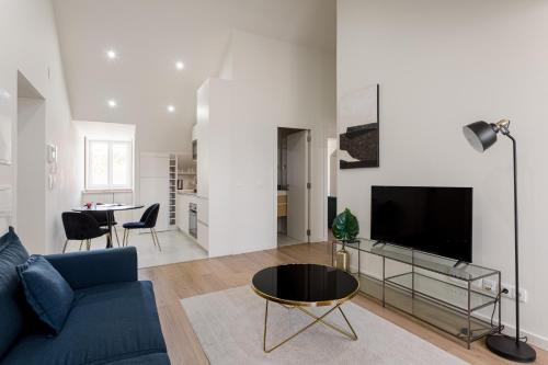 Lisbon Nest 2BR in Linda-a-Velha